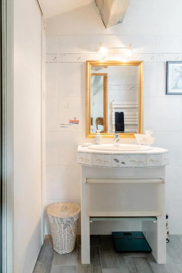 Agreable Chambre D'Hotes Avec Piscine Bed and Breakfast Le Beausset Exteriör bild