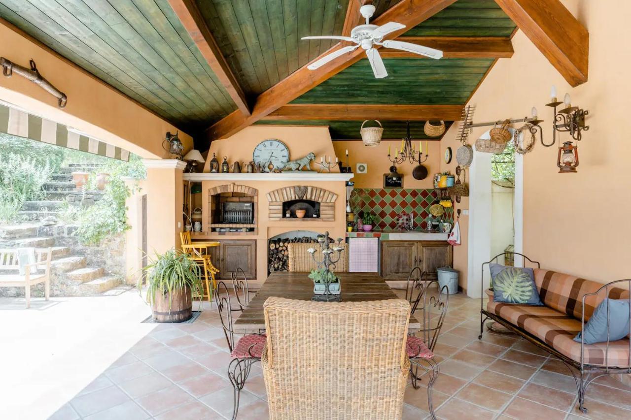 Agreable Chambre D'Hotes Avec Piscine Bed and Breakfast Le Beausset Exteriör bild